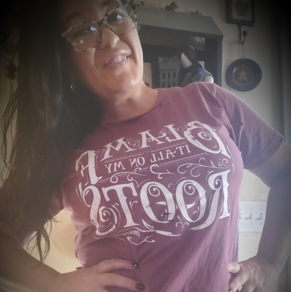 Meet your Posher, Heather - Picture 1 of 1